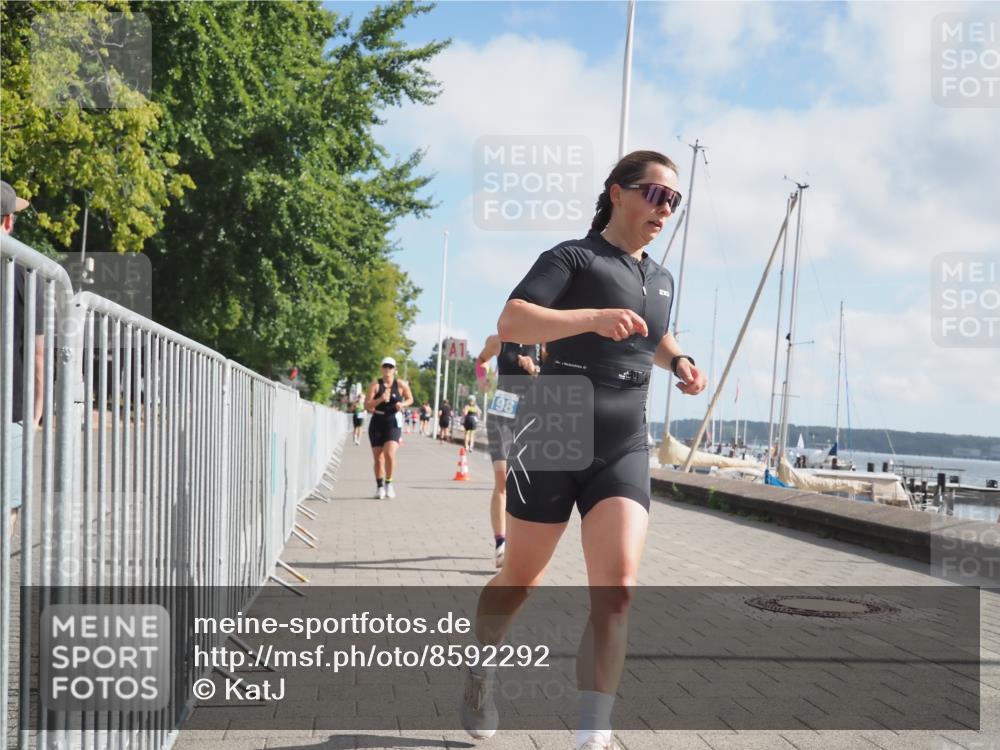 17.08.2025 - KN Förde Triathlon 2025 KatJ http://msf.ph/oto/8592292 17.08.2025 10:19:53 Laufen 198, 201, 228 meine-sportfotos.de
