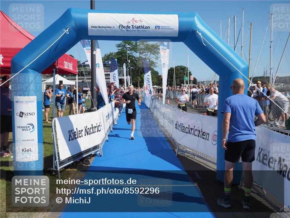 17.08.2025 - KN Förde Triathlon 2025 MichiJ http://msf.ph/oto/8592296 17.08.2025 11:57:38 Laufen 265 meine-sportfotos.de