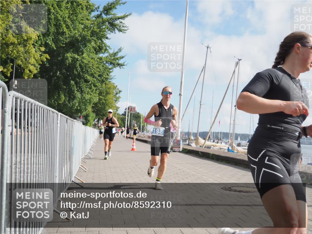 17.08.2025 - KN Förde Triathlon 2025 KatJ http://msf.ph/oto/8592310 17.08.2025 10:19:53 Laufen 198, 201, 228 meine-sportfotos.de