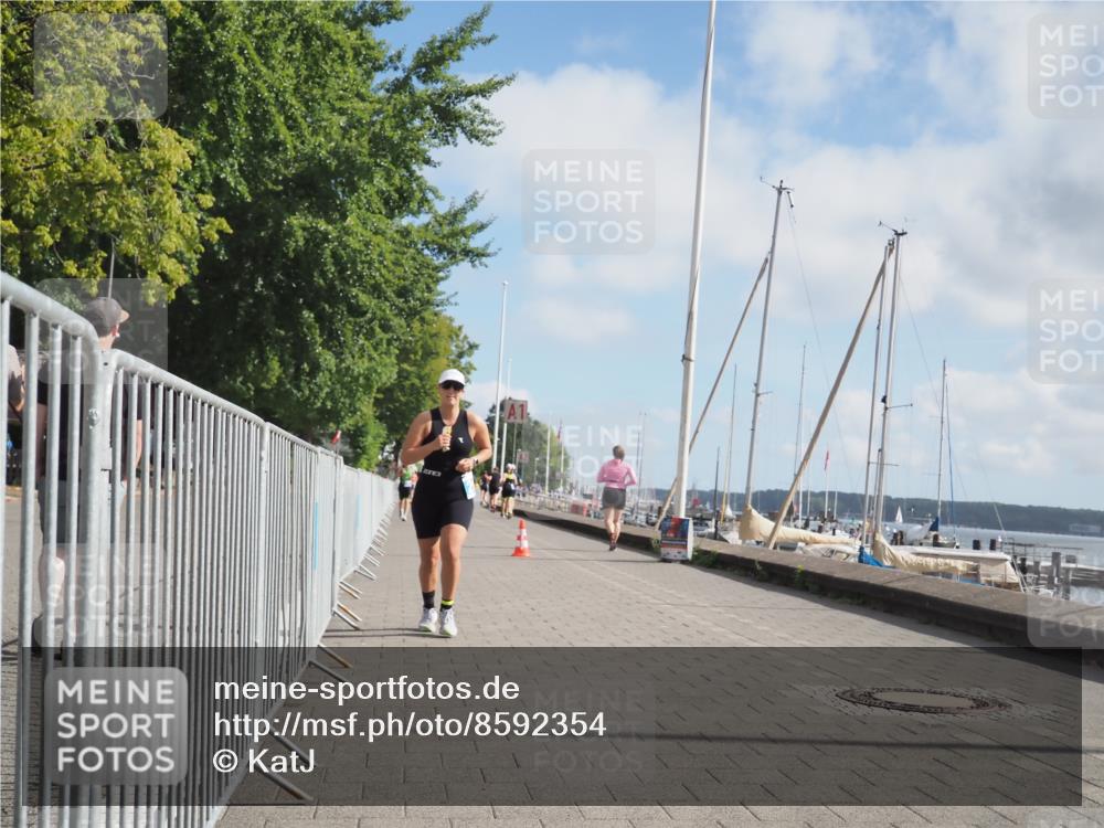 17.08.2025 - KN Förde Triathlon 2025 KatJ http://msf.ph/oto/8592354 17.08.2025 10:19:55 Laufen 198, 201, 228 meine-sportfotos.de