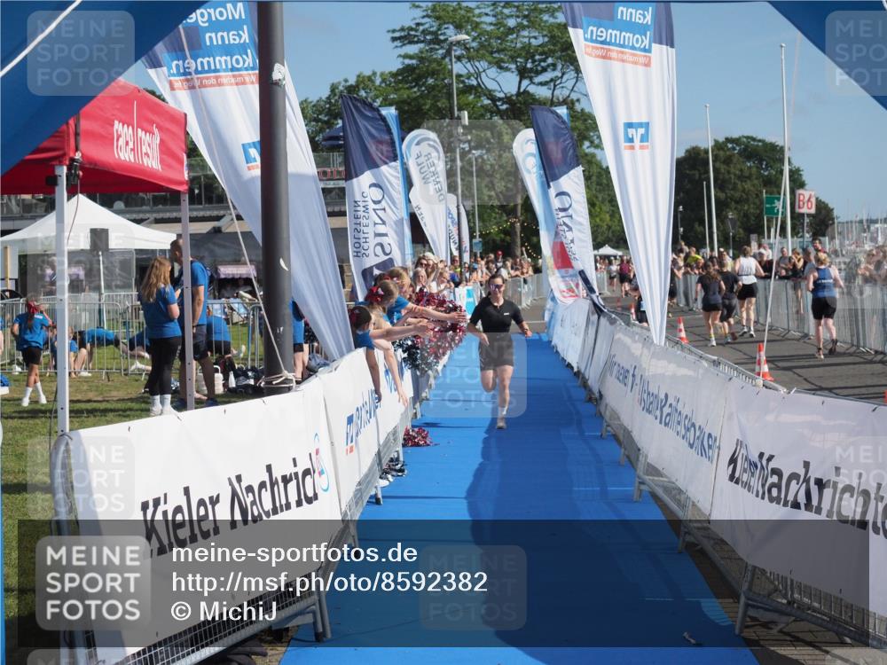 17.08.2025 - KN Förde Triathlon 2025 MichiJ http://msf.ph/oto/8592382 17.08.2025 10:35:13 Laufen 228, 241 meine-sportfotos.de