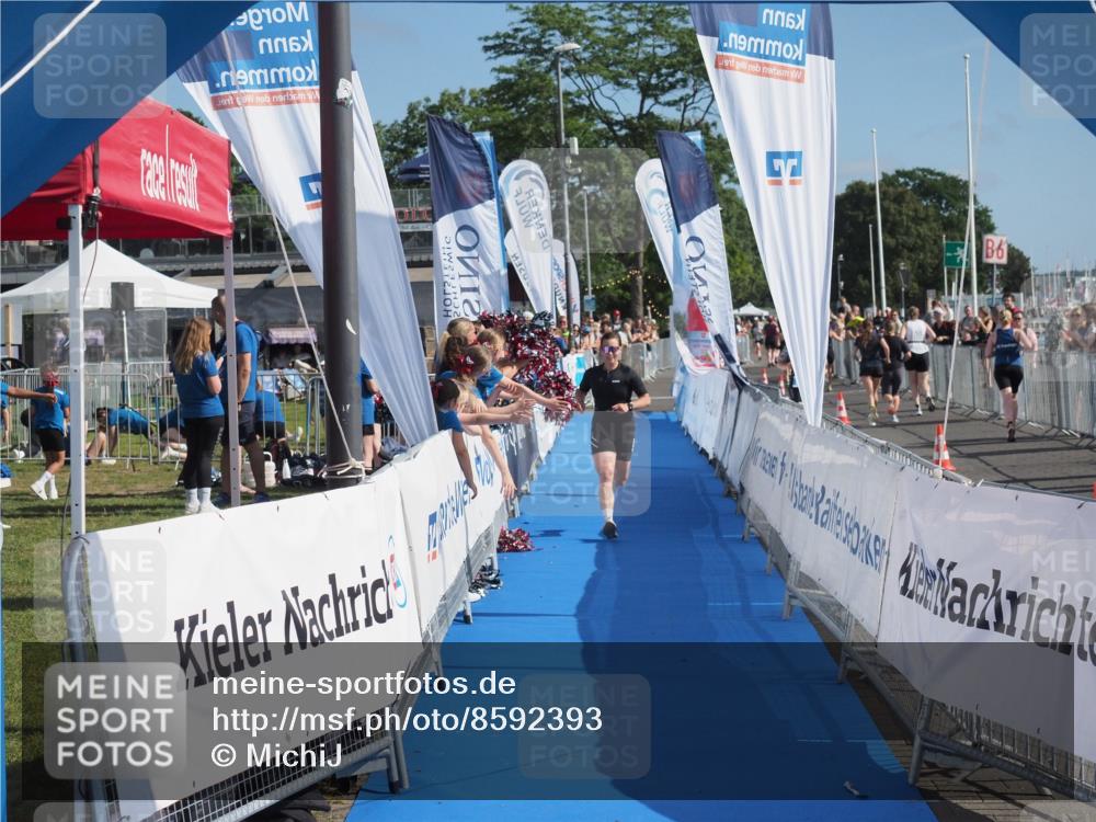 17.08.2025 - KN Förde Triathlon 2025 MichiJ http://msf.ph/oto/8592393 17.08.2025 10:35:14 Laufen 228, 241 meine-sportfotos.de