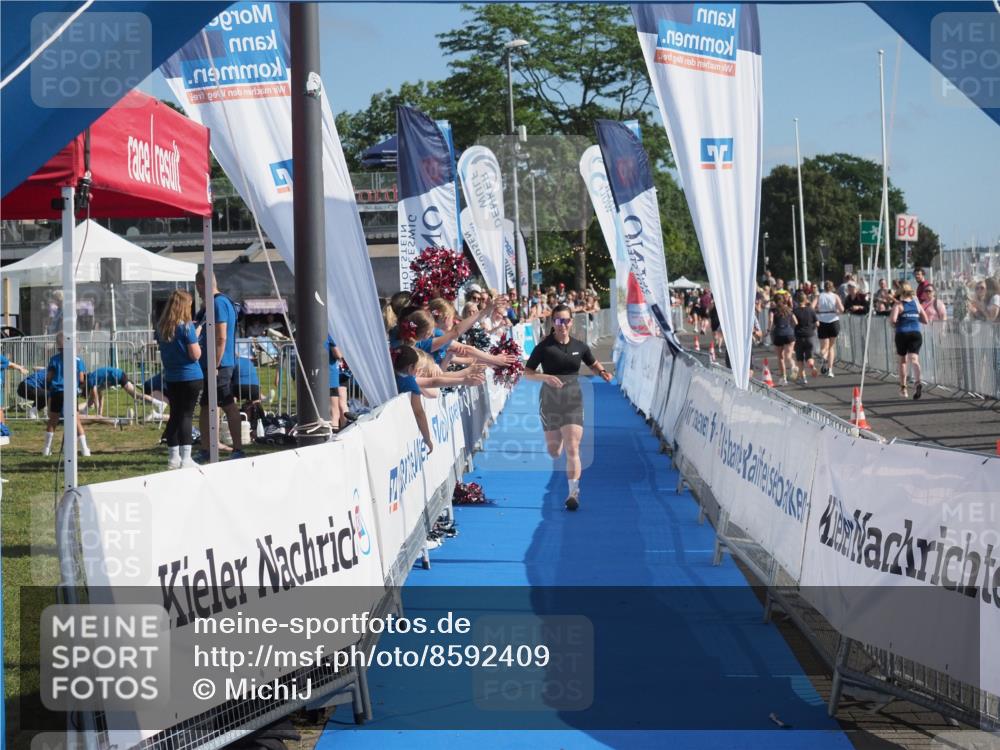 17.08.2025 - KN Förde Triathlon 2025 MichiJ http://msf.ph/oto/8592409 17.08.2025 10:35:14 Laufen 228, 241 meine-sportfotos.de