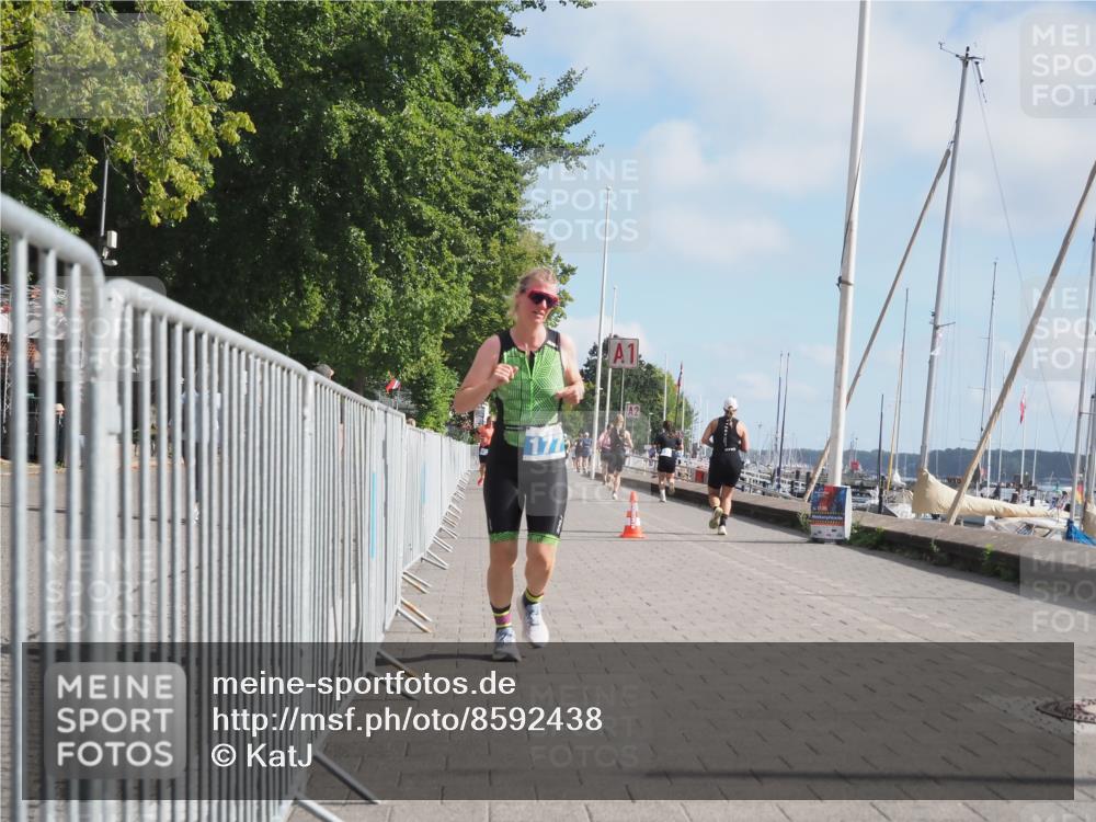 17.08.2025 - KN Förde Triathlon 2025 KatJ http://msf.ph/oto/8592438 17.08.2025 10:20:06 Laufen 177 meine-sportfotos.de