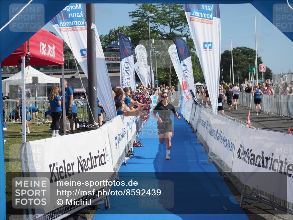 17.08.2025 - KN Förde Triathlon 2025 MichiJ http://msf.ph/oto/8592439 17.08.2025 10:35:15 Laufen 228, 241 meine-sportfotos.de