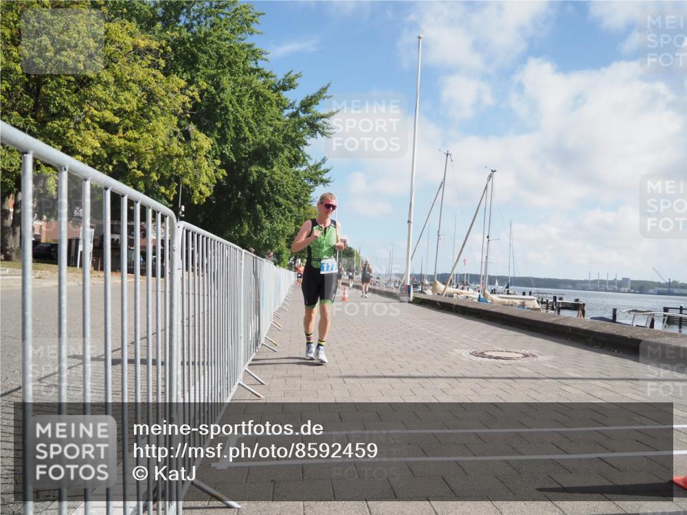 17.08.2025 - KN Förde Triathlon 2025 KatJ http://msf.ph/oto/8592459 17.08.2025 10:20:07 Laufen 177 meine-sportfotos.de