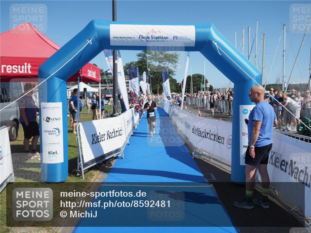 17.08.2025 - KN Förde Triathlon 2025 MichiJ http://msf.ph/oto/8592481 17.08.2025 11:57:44 Laufen 265, 283 meine-sportfotos.de