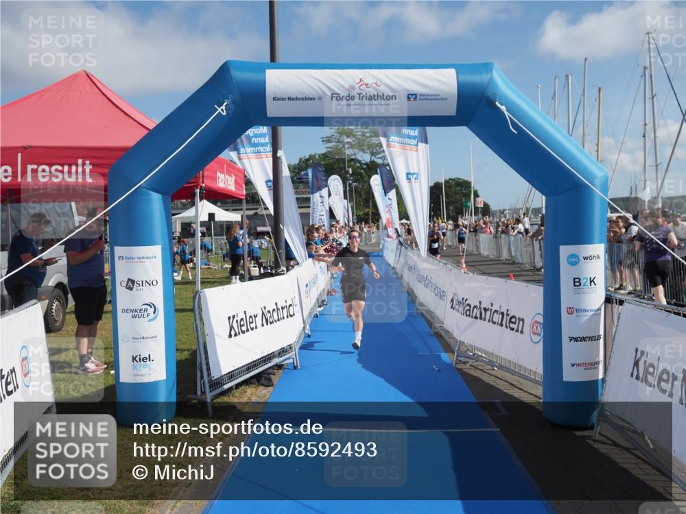 17.08.2025 - KN Förde Triathlon 2025 MichiJ http://msf.ph/oto/8592493 17.08.2025 10:35:16 Laufen 228 meine-sportfotos.de