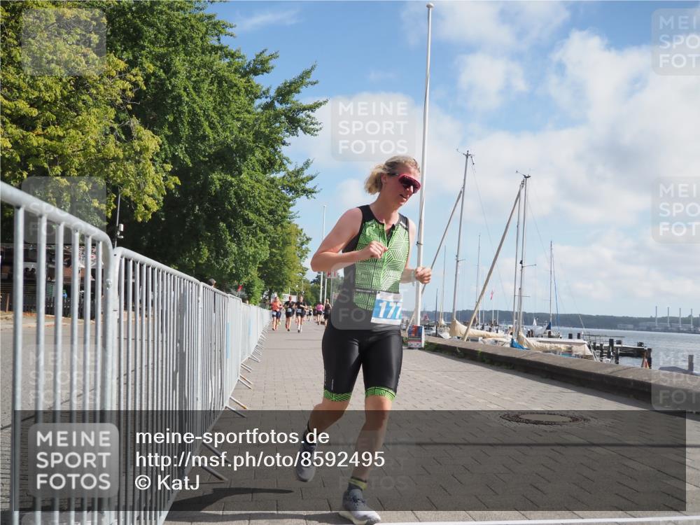 17.08.2025 - KN Förde Triathlon 2025 KatJ http://msf.ph/oto/8592495 17.08.2025 10:20:07 Laufen 177 meine-sportfotos.de
