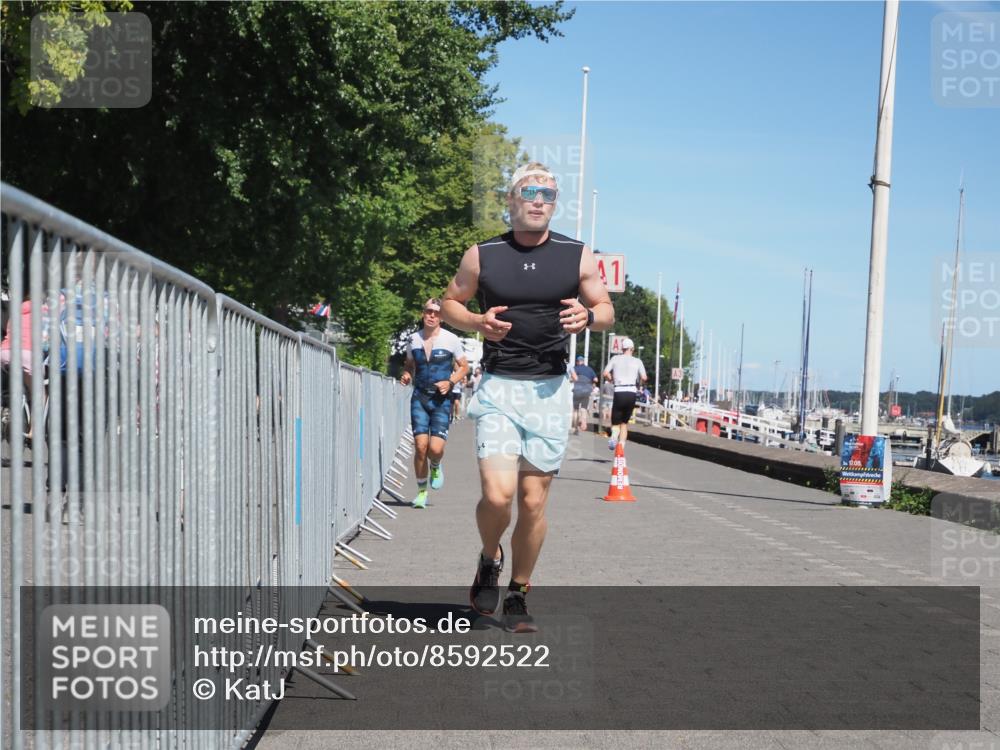 17.08.2025 - KN Förde Triathlon 2025 KatJ http://msf.ph/oto/8592522 17.08.2025 13:38:20 Laufen 416, 490 meine-sportfotos.de