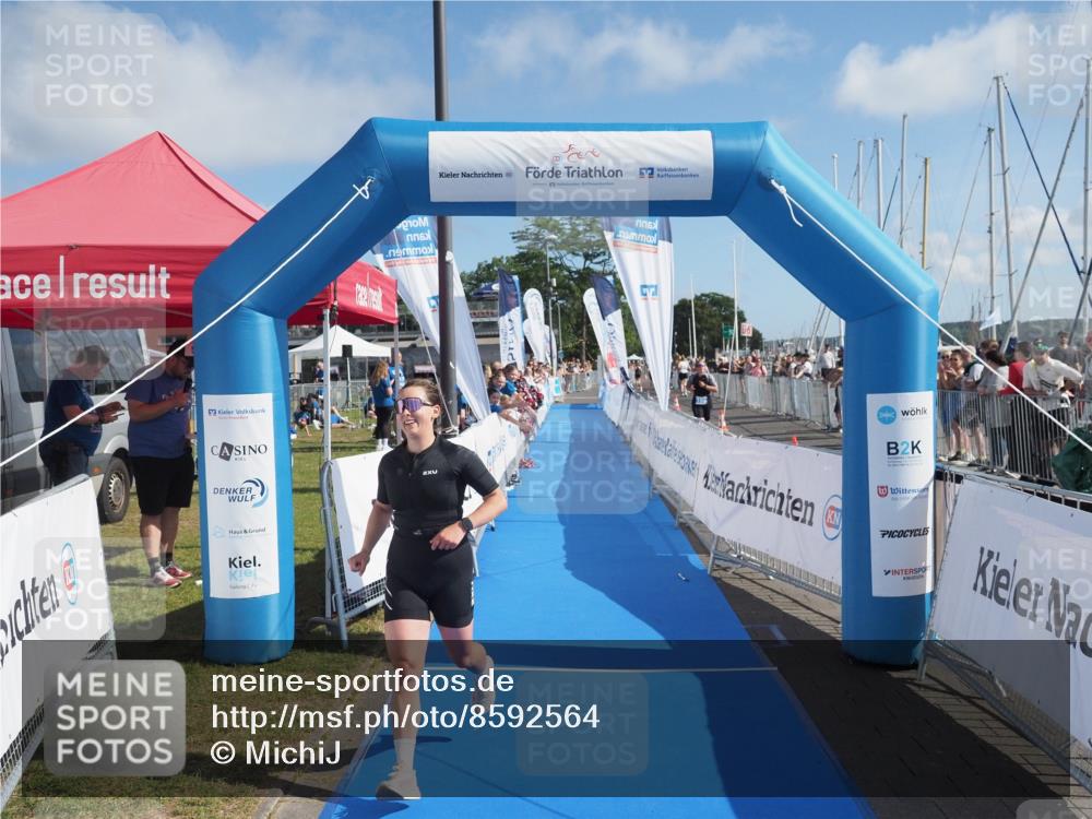 17.08.2025 - KN Förde Triathlon 2025 MichiJ http://msf.ph/oto/8592564 17.08.2025 10:35:18 Laufen 228 meine-sportfotos.de