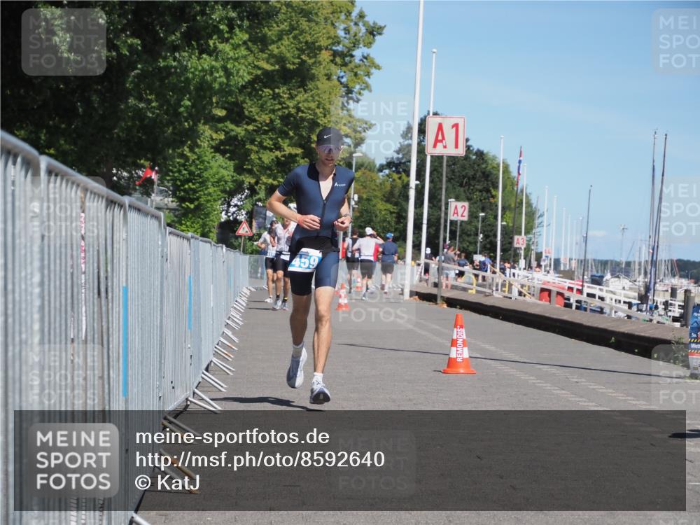 17.08.2025 - KN Förde Triathlon 2025 KatJ http://msf.ph/oto/8592640 17.08.2025 13:38:27 Laufen 416, 459 meine-sportfotos.de