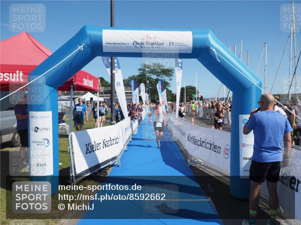17.08.2025 - KN Förde Triathlon 2025 MichiJ http://msf.ph/oto/8592662 17.08.2025 11:58:34 Laufen 264 meine-sportfotos.de