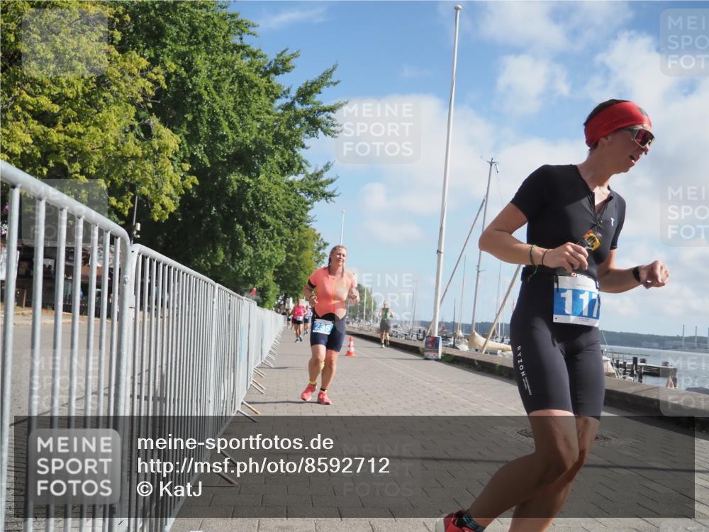 17.08.2025 - KN Förde Triathlon 2025 KatJ http://msf.ph/oto/8592712 17.08.2025 10:20:20 Laufen 110, 117, 135, 235, 241 meine-sportfotos.de