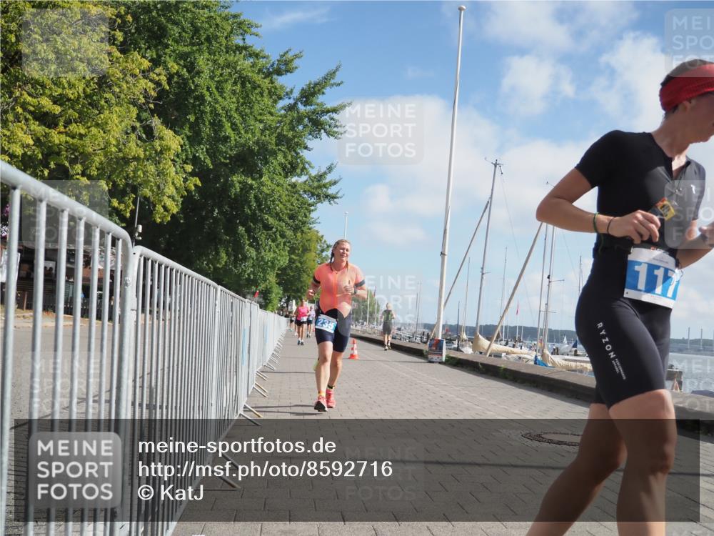 17.08.2025 - KN Förde Triathlon 2025 KatJ http://msf.ph/oto/8592716 17.08.2025 10:20:20 Laufen 110, 117, 135, 235, 241 meine-sportfotos.de