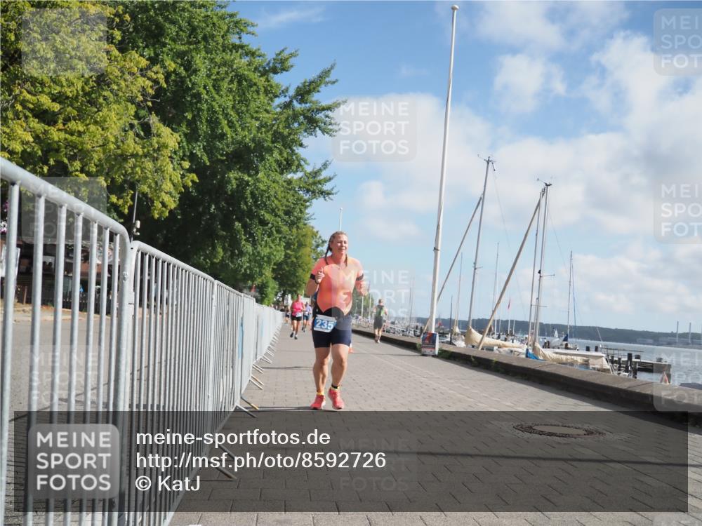 17.08.2025 - KN Förde Triathlon 2025 KatJ http://msf.ph/oto/8592726 17.08.2025 10:20:20 Laufen 110, 117, 135, 235, 241 meine-sportfotos.de