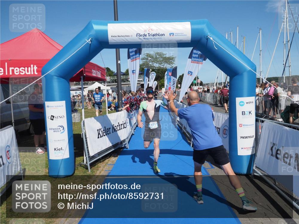 17.08.2025 - KN Förde Triathlon 2025 MichiJ http://msf.ph/oto/8592731 17.08.2025 13:52:40 Laufen 450, 458 meine-sportfotos.de