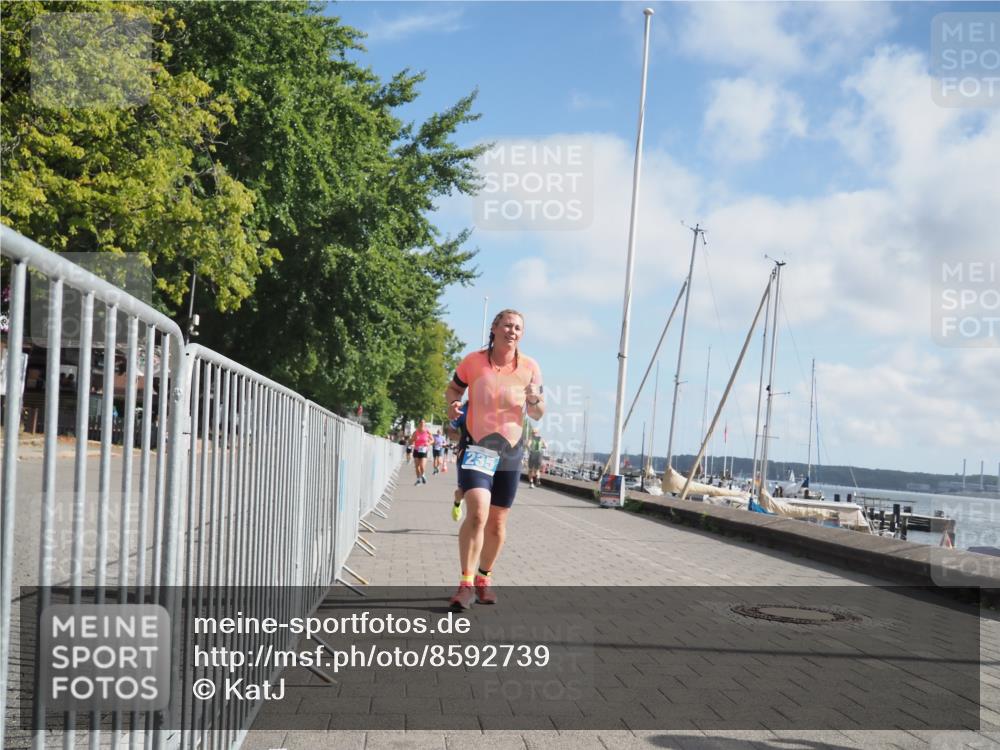 17.08.2025 - KN Förde Triathlon 2025 KatJ http://msf.ph/oto/8592739 17.08.2025 10:20:20 Laufen 110, 117, 135, 235, 241 meine-sportfotos.de