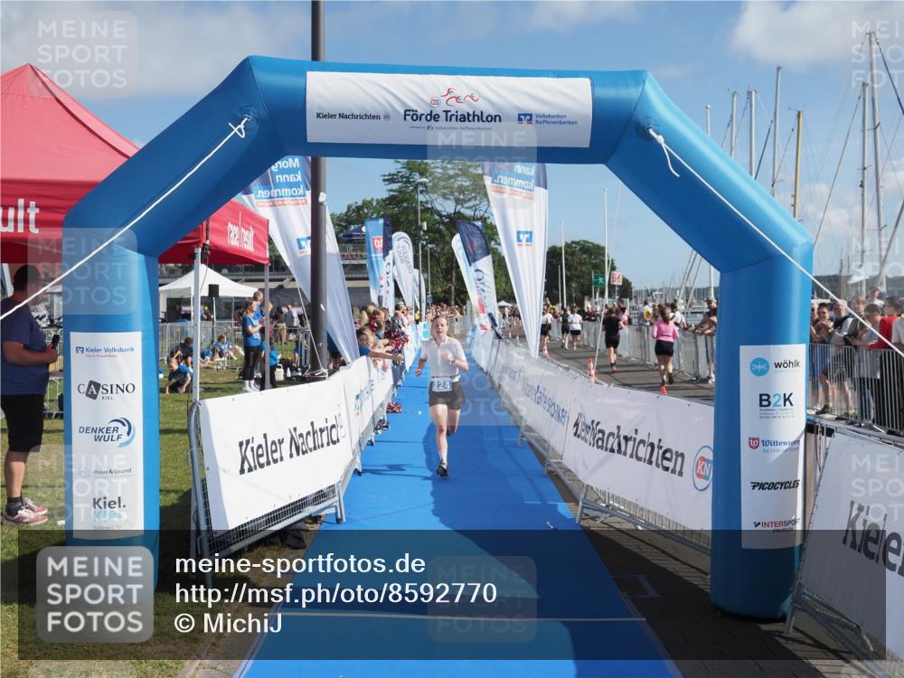 17.08.2025 - KN Förde Triathlon 2025 MichiJ http://msf.ph/oto/8592770 17.08.2025 10:35:36 Laufen 220, 224 meine-sportfotos.de