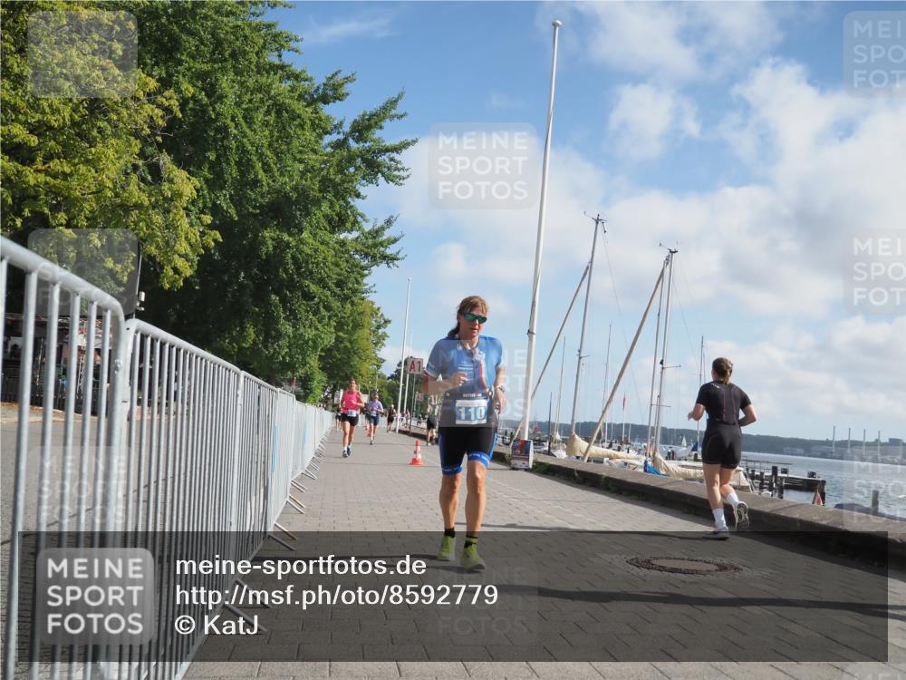 17.08.2025 - KN Förde Triathlon 2025 KatJ http://msf.ph/oto/8592779 17.08.2025 10:20:22 Laufen 110, 135, 235 meine-sportfotos.de