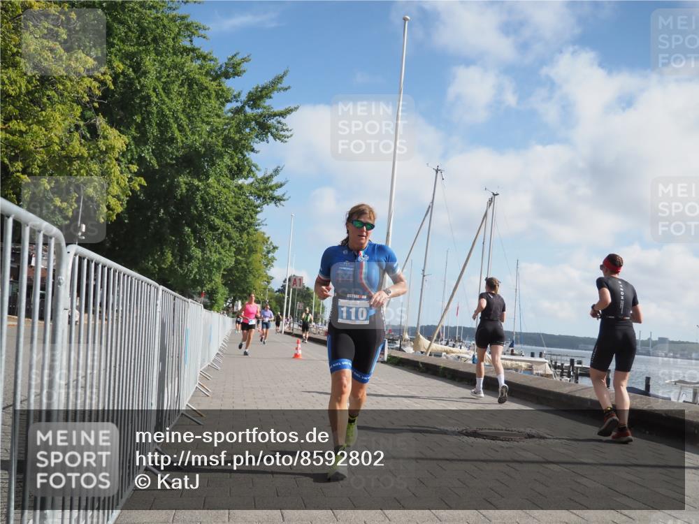 17.08.2025 - KN Förde Triathlon 2025 KatJ http://msf.ph/oto/8592802 17.08.2025 10:20:23 Laufen 110, 135, 192, 235 meine-sportfotos.de
