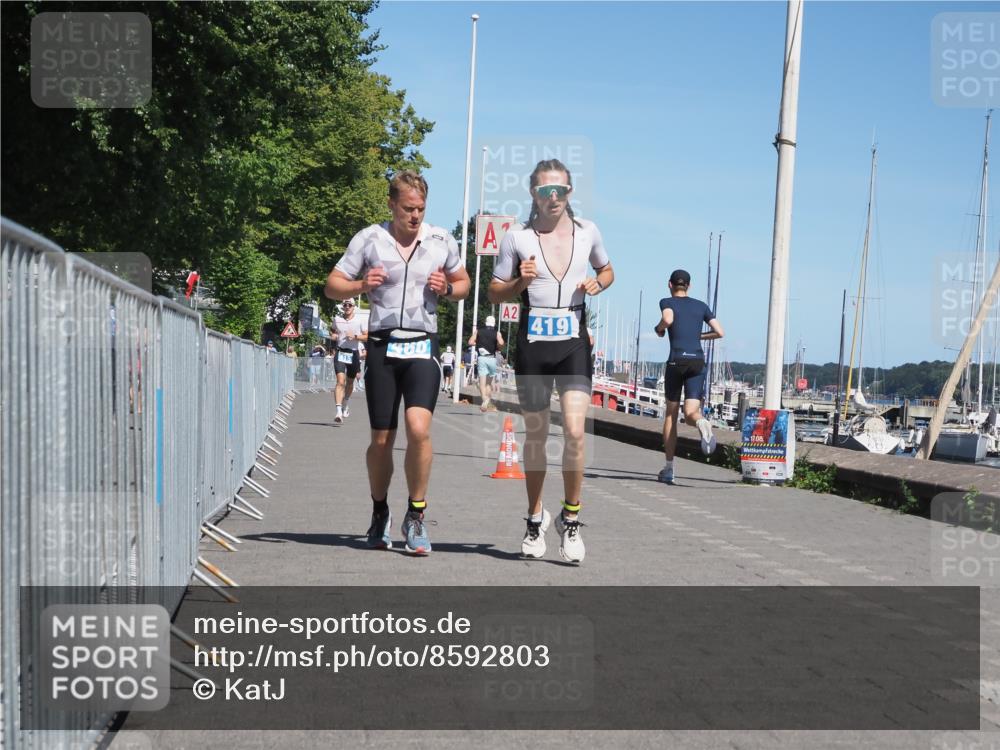 17.08.2025 - KN Förde Triathlon 2025 KatJ http://msf.ph/oto/8592803 17.08.2025 13:38:37 Laufen 415, 419, 460 meine-sportfotos.de