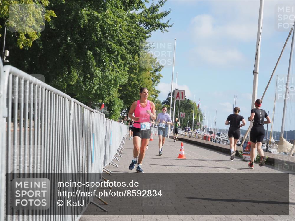 17.08.2025 - KN Förde Triathlon 2025 KatJ http://msf.ph/oto/8592834 17.08.2025 10:20:26 Laufen 106, 110, 135, 192 meine-sportfotos.de