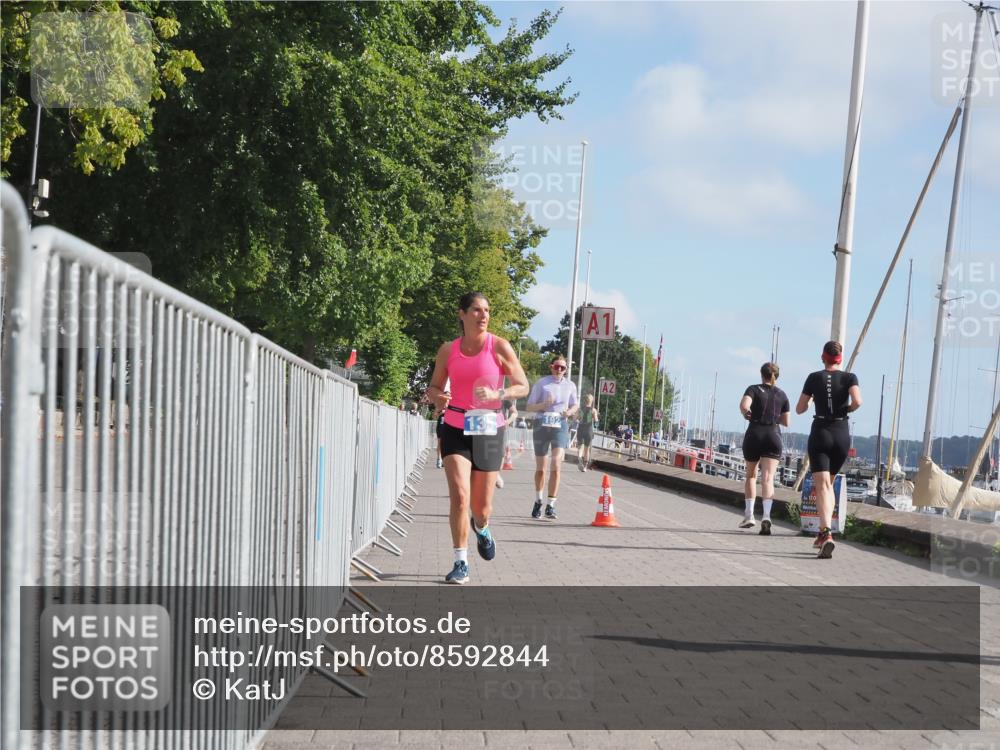 17.08.2025 - KN Förde Triathlon 2025 KatJ http://msf.ph/oto/8592844 17.08.2025 10:20:26 Laufen 106, 110, 135, 192 meine-sportfotos.de