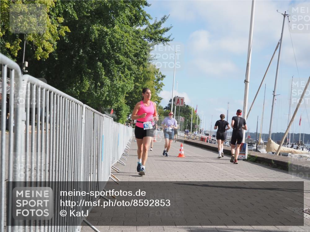 17.08.2025 - KN Förde Triathlon 2025 KatJ http://msf.ph/oto/8592853 17.08.2025 10:20:26 Laufen 106, 110, 135, 192 meine-sportfotos.de