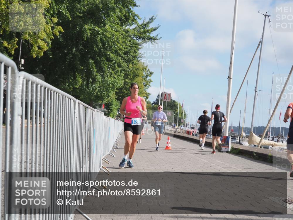17.08.2025 - KN Förde Triathlon 2025 KatJ http://msf.ph/oto/8592861 17.08.2025 10:20:27 Laufen 106, 135, 192 meine-sportfotos.de