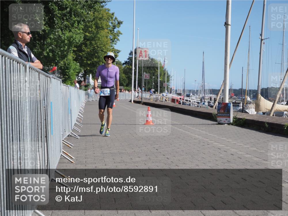 17.08.2025 - KN Förde Triathlon 2025 KatJ http://msf.ph/oto/8592891 17.08.2025 11:34:48 Laufen 266 meine-sportfotos.de