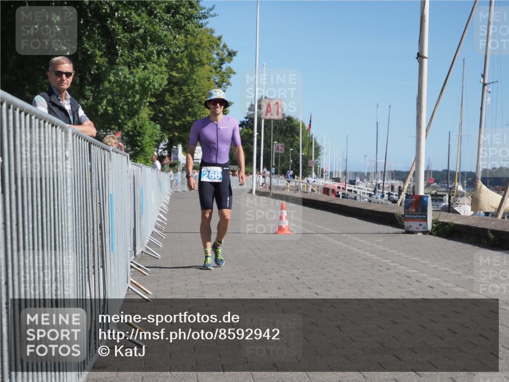 17.08.2025 - KN Förde Triathlon 2025 KatJ http://msf.ph/oto/8592942 17.08.2025 11:34:50 Laufen 266 meine-sportfotos.de