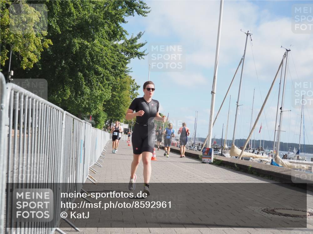 17.08.2025 - KN Förde Triathlon 2025 KatJ http://msf.ph/oto/8592961 17.08.2025 10:20:33 Laufen 106, 139, 185, 192 meine-sportfotos.de