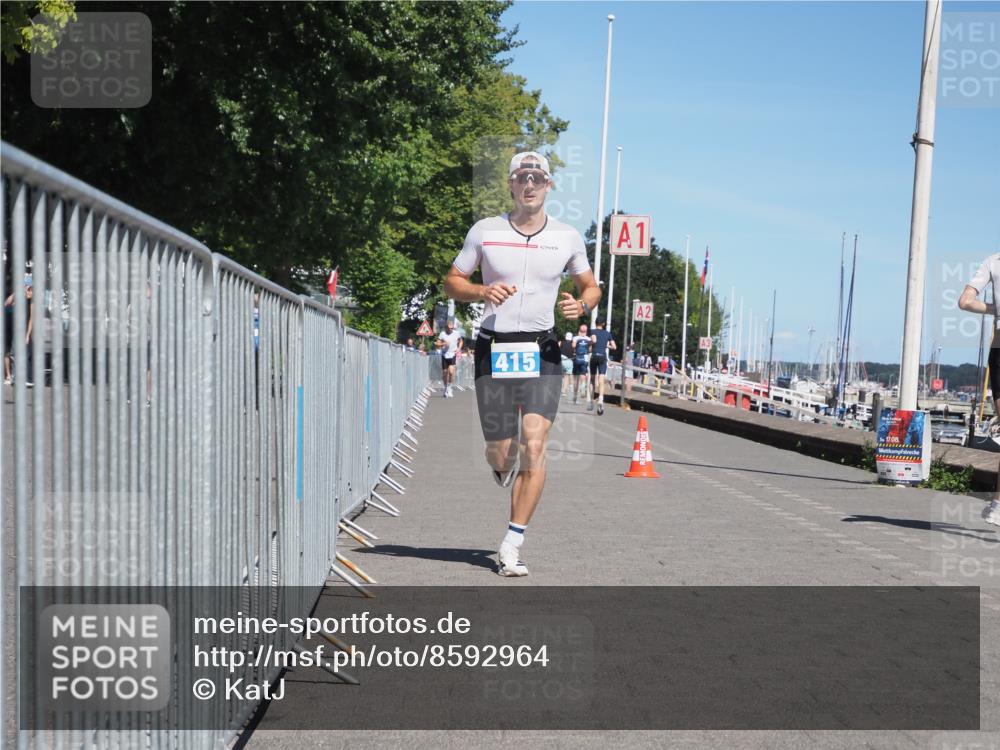 17.08.2025 - KN Förde Triathlon 2025 KatJ http://msf.ph/oto/8592964 17.08.2025 13:38:43 Laufen 415 meine-sportfotos.de