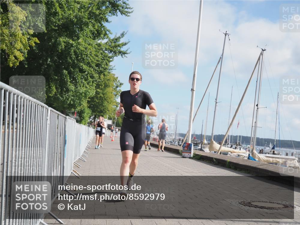 17.08.2025 - KN Förde Triathlon 2025 KatJ http://msf.ph/oto/8592979 17.08.2025 10:20:33 Laufen 106, 139, 185, 192 meine-sportfotos.de