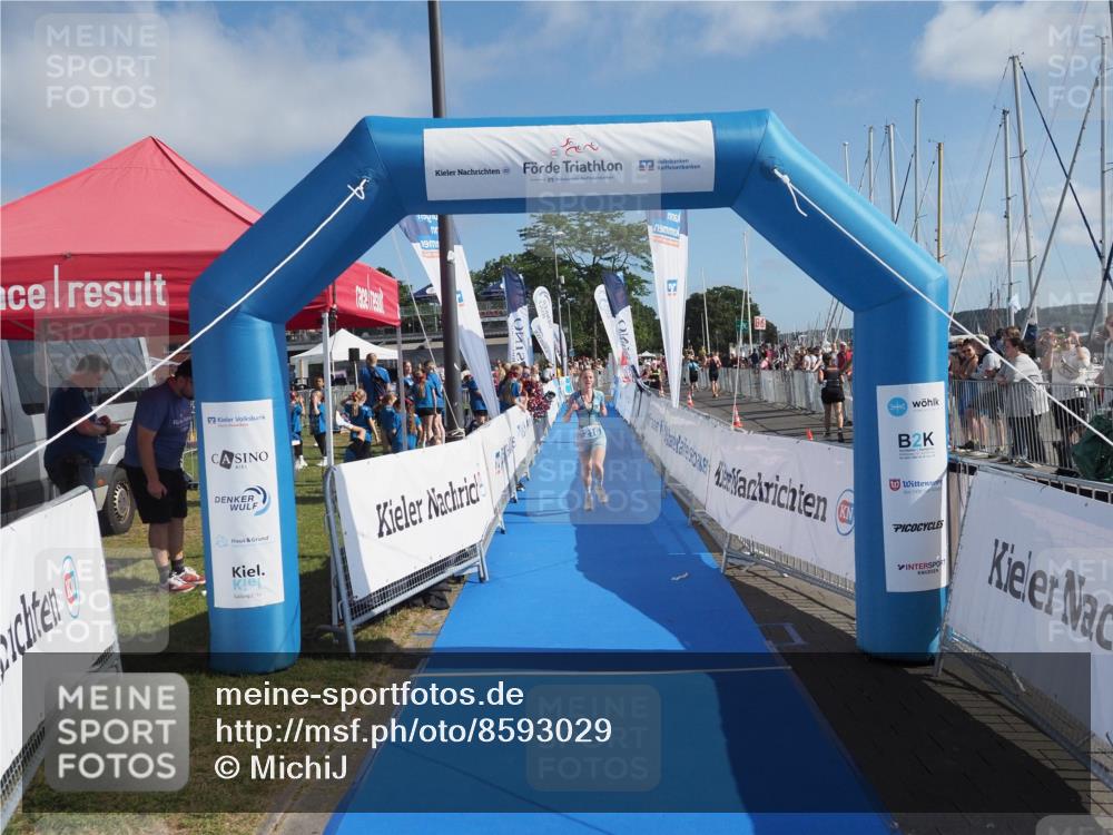 17.08.2025 - KN Förde Triathlon 2025 MichiJ http://msf.ph/oto/8593029 17.08.2025 10:36:15 Laufen 177, 216 meine-sportfotos.de