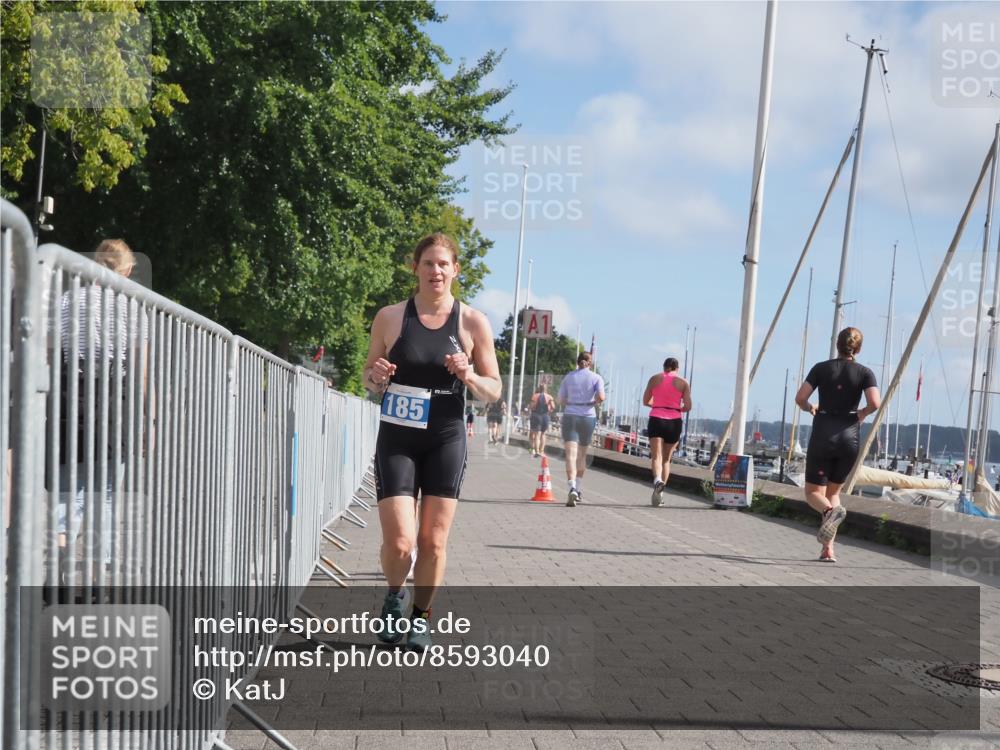 17.08.2025 - KN Förde Triathlon 2025 KatJ http://msf.ph/oto/8593040 17.08.2025 10:20:40 Laufen 139, 157, 185, 240 meine-sportfotos.de