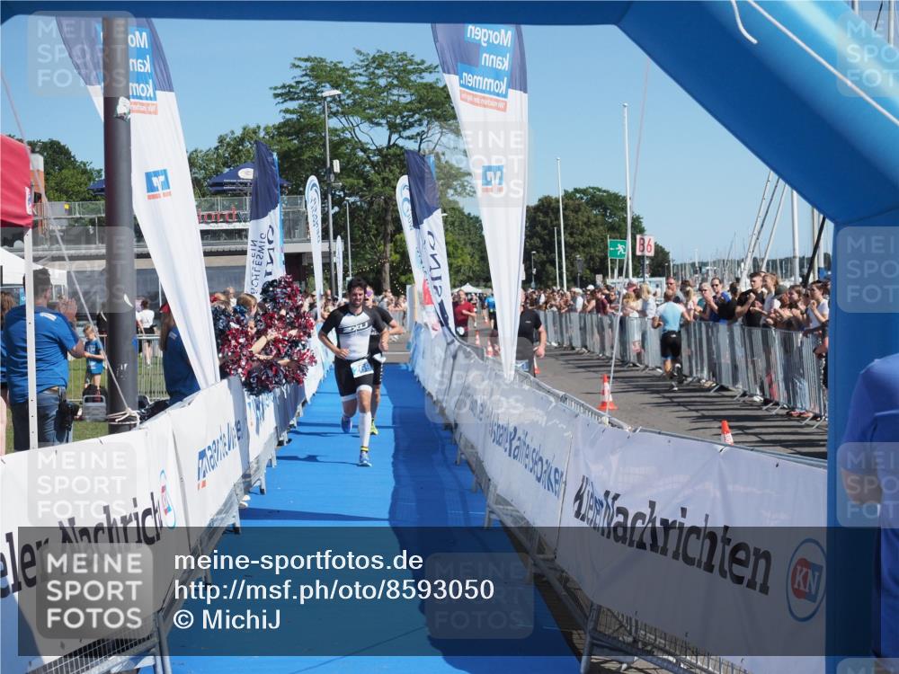 17.08.2025 - KN Förde Triathlon 2025 MichiJ http://msf.ph/oto/8593050 17.08.2025 12:00:12 Laufen 267, 269 meine-sportfotos.de