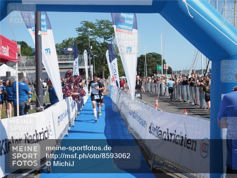 17.08.2025 - KN Förde Triathlon 2025 MichiJ http://msf.ph/oto/8593062 17.08.2025 12:00:12 Laufen 267, 269 meine-sportfotos.de