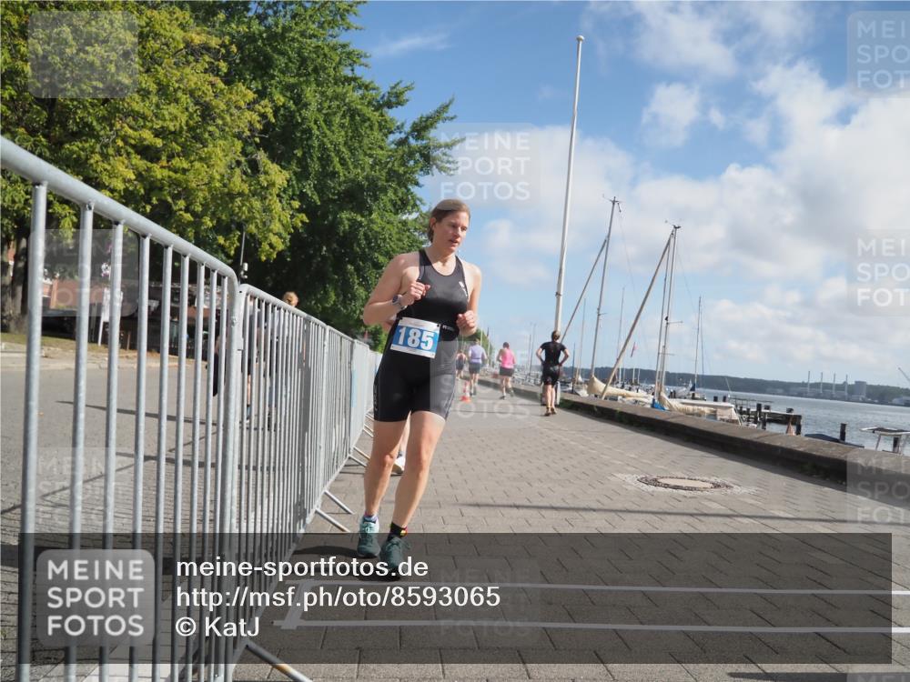 17.08.2025 - KN Förde Triathlon 2025 KatJ http://msf.ph/oto/8593065 17.08.2025 10:20:41 Laufen 139, 157, 185, 240 meine-sportfotos.de