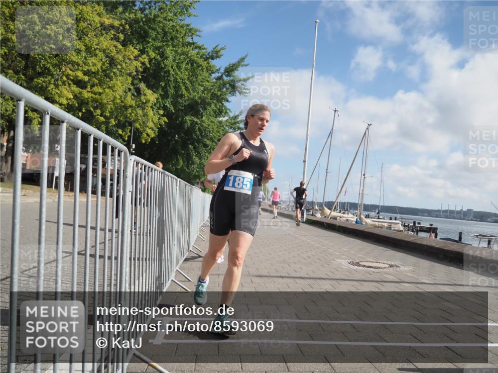 17.08.2025 - KN Förde Triathlon 2025 KatJ http://msf.ph/oto/8593069 17.08.2025 10:20:41 Laufen 139, 157, 185, 240 meine-sportfotos.de