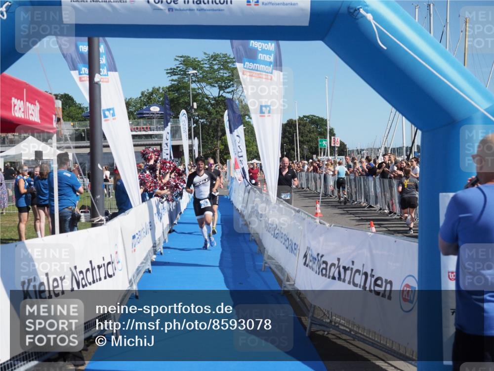 17.08.2025 - KN Förde Triathlon 2025 MichiJ http://msf.ph/oto/8593078 17.08.2025 12:00:12 Laufen 267, 269 meine-sportfotos.de