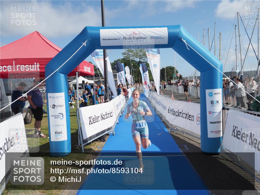 17.08.2025 - KN Förde Triathlon 2025 MichiJ http://msf.ph/oto/8593104 17.08.2025 10:36:17 Laufen 177, 216 meine-sportfotos.de