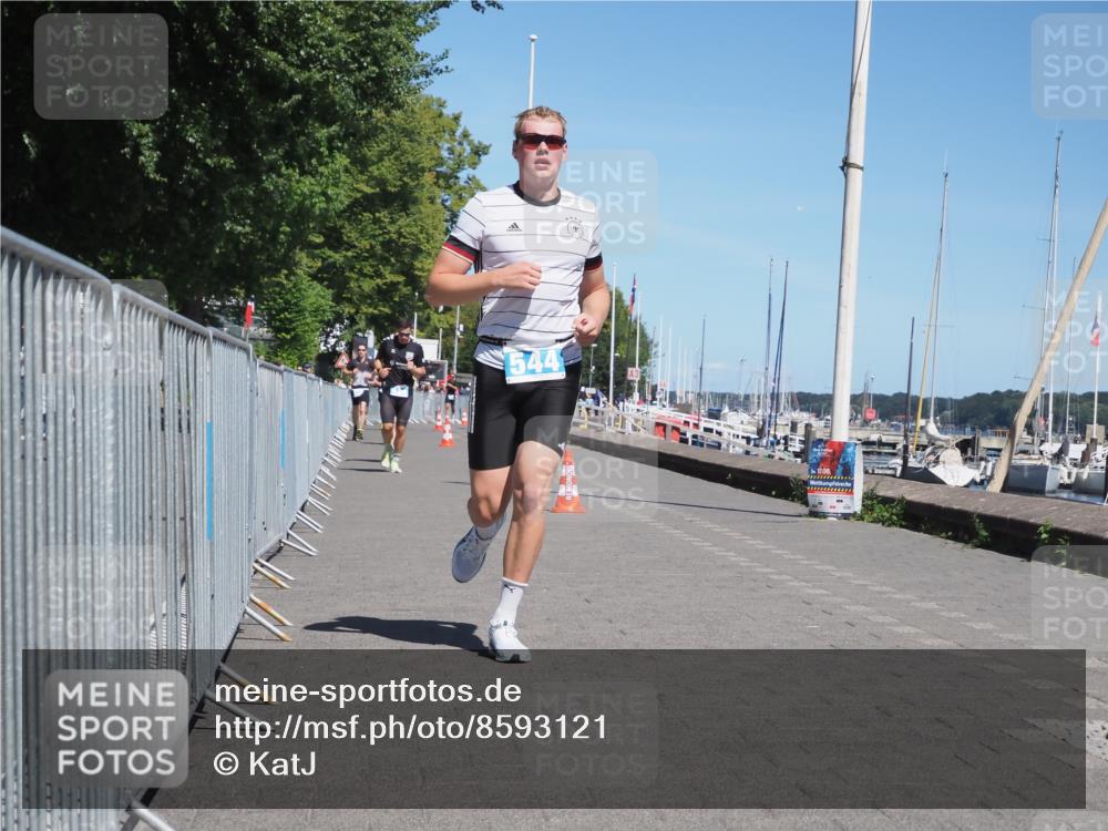 17.08.2025 - KN Förde Triathlon 2025 KatJ http://msf.ph/oto/8593121 17.08.2025 13:39:01 Laufen 434, 446, 544 meine-sportfotos.de
