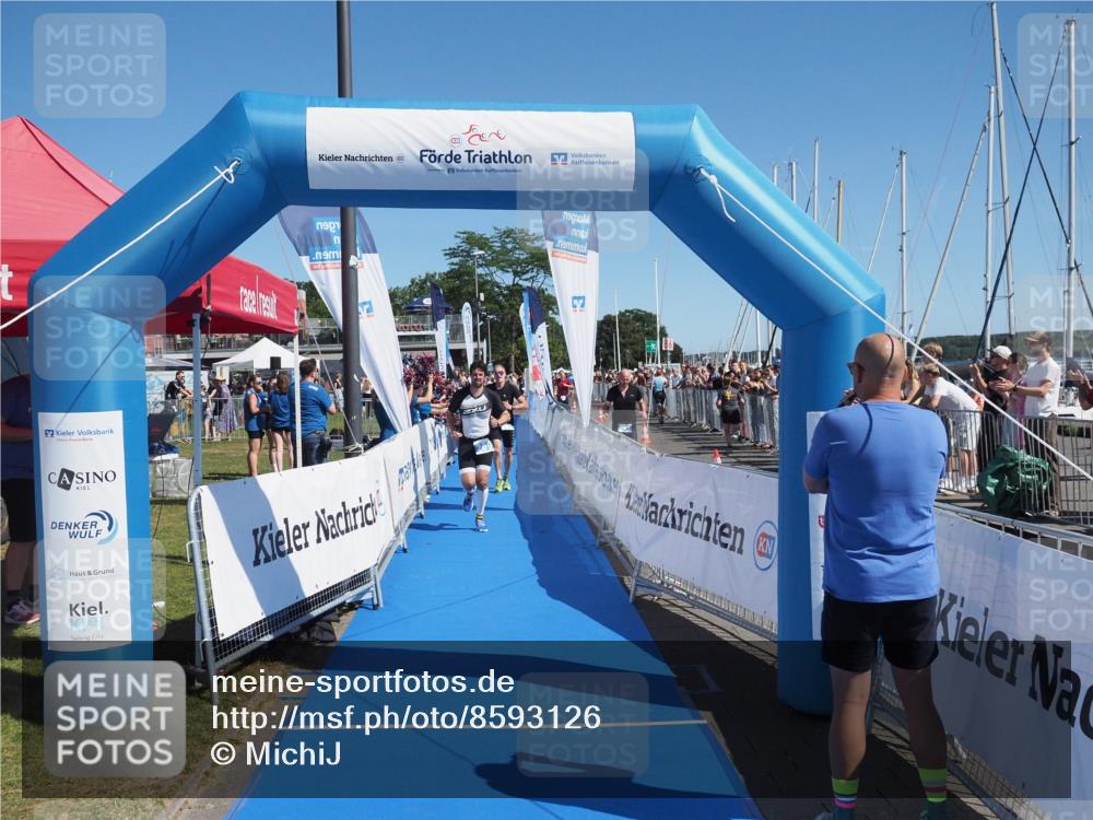 17.08.2025 - KN Förde Triathlon 2025 MichiJ http://msf.ph/oto/8593126 17.08.2025 12:00:13 Laufen 267, 269 meine-sportfotos.de