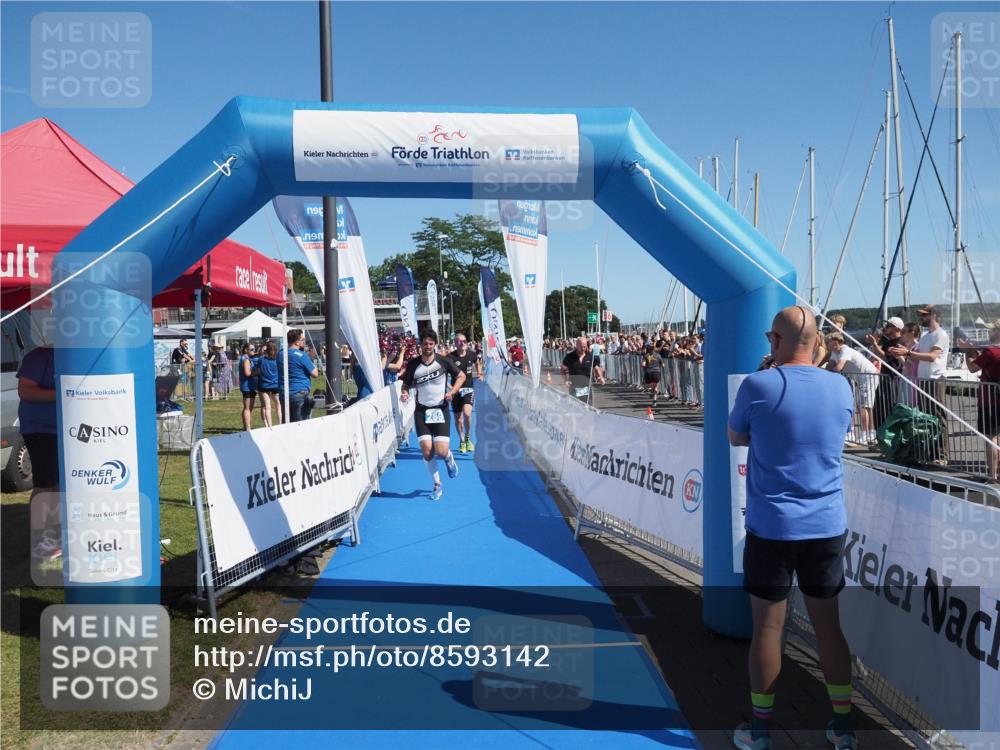 17.08.2025 - KN Förde Triathlon 2025 MichiJ http://msf.ph/oto/8593142 17.08.2025 12:00:14 Laufen 267, 269 meine-sportfotos.de