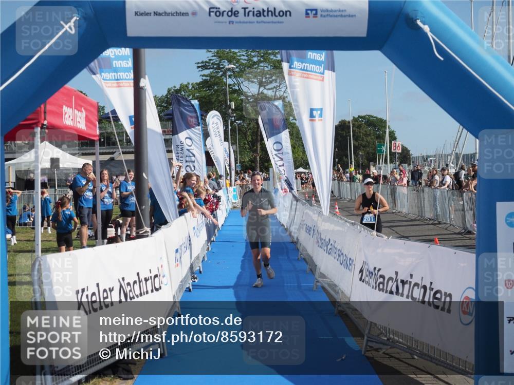 17.08.2025 - KN Förde Triathlon 2025 MichiJ http://msf.ph/oto/8593172 17.08.2025 10:36:37 Laufen 240 meine-sportfotos.de