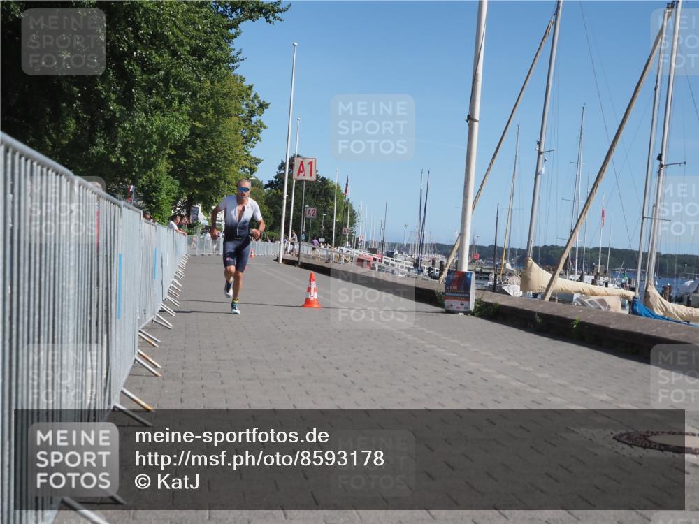 17.08.2025 - KN Förde Triathlon 2025 KatJ http://msf.ph/oto/8593178 17.08.2025 11:35:53 Laufen 274 meine-sportfotos.de