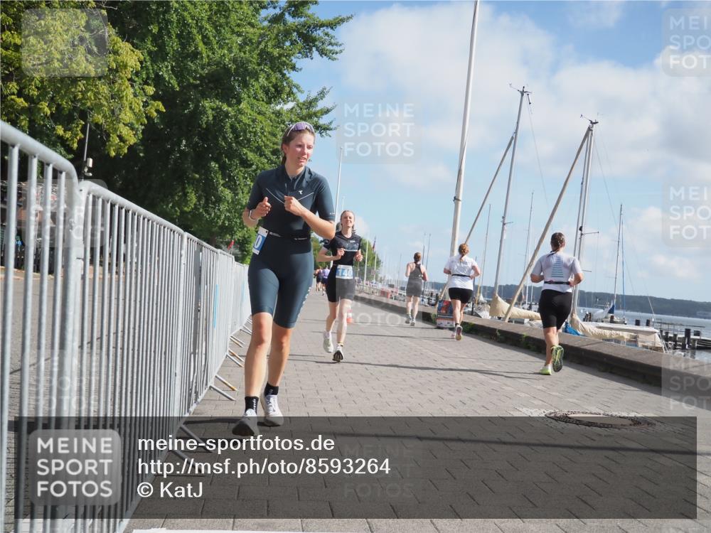 17.08.2025 - KN Förde Triathlon 2025 KatJ http://msf.ph/oto/8593264 17.08.2025 10:20:50 Laufen 140, 158, 240 meine-sportfotos.de
