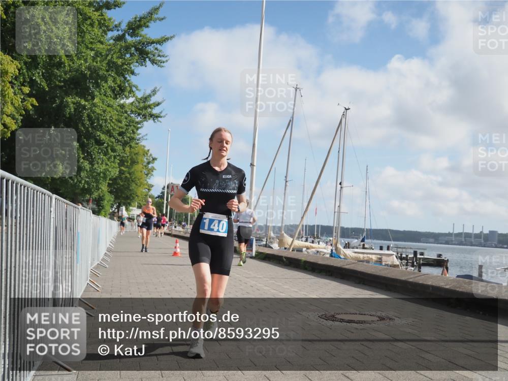 17.08.2025 - KN Förde Triathlon 2025 KatJ http://msf.ph/oto/8593295 17.08.2025 10:20:52 Laufen 140, 158, 240 meine-sportfotos.de